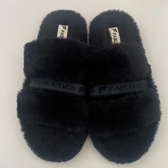 Fabletics Black Furry Snug Strap Slipper Slides - Picture 2 of 9